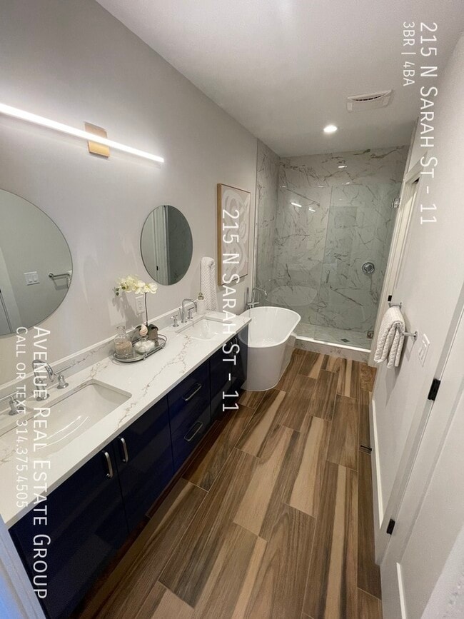 Building Photo - 215 N Sarah St