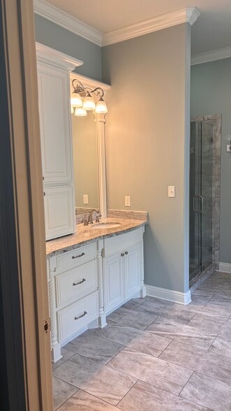 Master bath - 5807 Fire Willow Dr