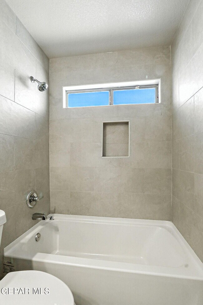 Building Photo - 14407 Misty Point Ct