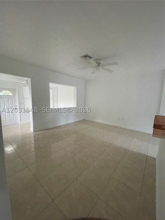 Building Photo - 420 SW 25th Terrace
