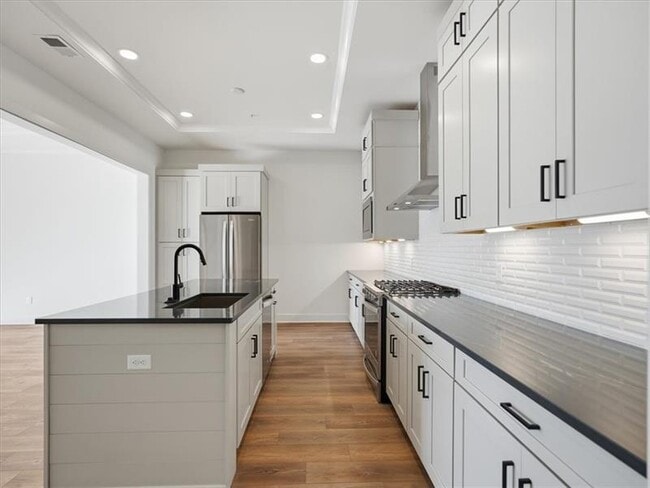 Building Photo - 302 Highbridge Ln