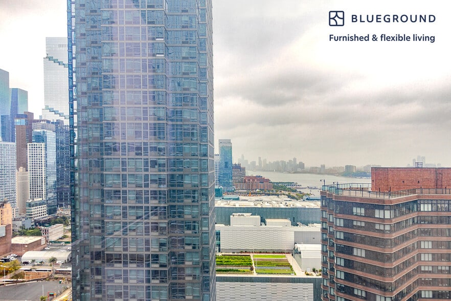 Building Photo - 635 W 42nd St