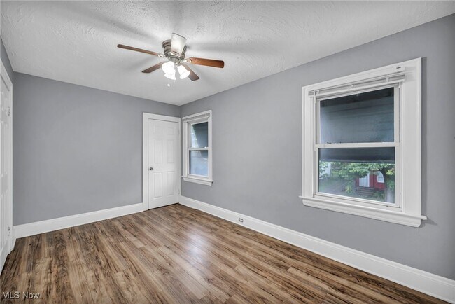 Building Photo - 3598 E 108th St