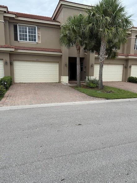 Primary Photo - 2891 Cedar Dunes Dr