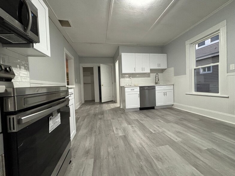 Building Photo - 1158 Howard Ave