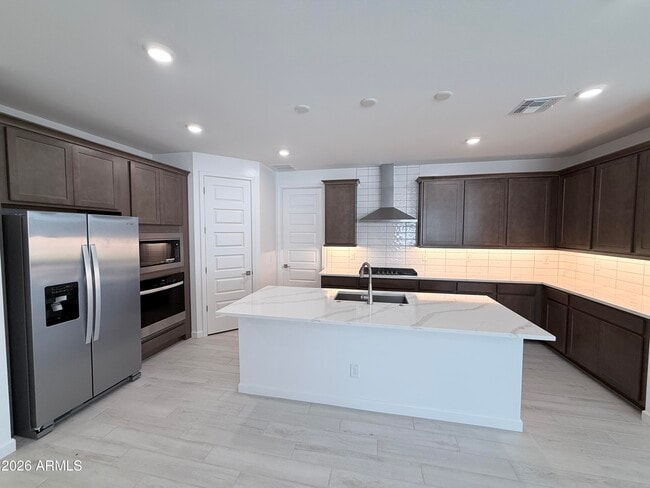 Building Photo - 6991 W Pinnacle Vista Dr