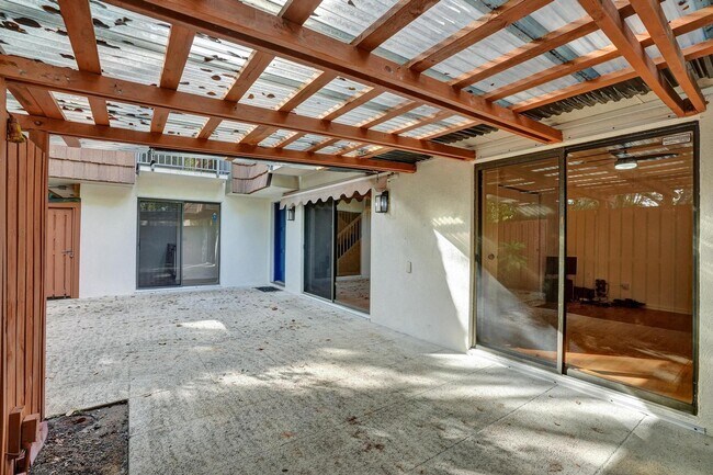 Building Photo - 9111 SW 20th St