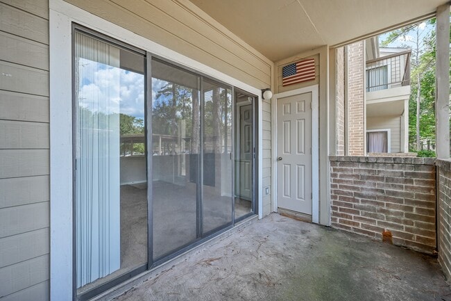 Building Photo - 3500 Tangle Brush Dr