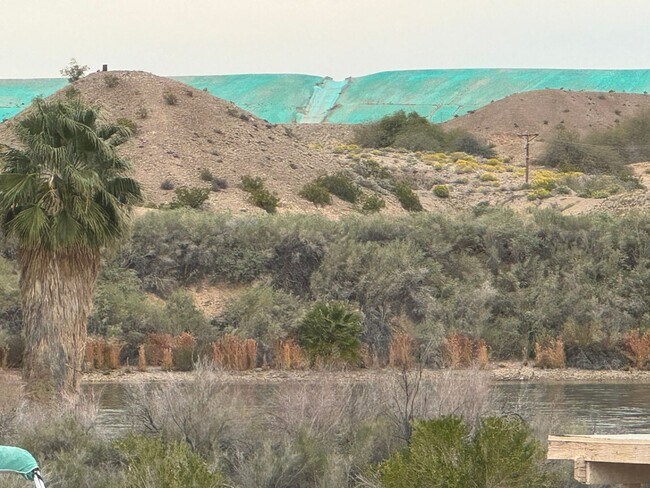 Building Photo - 3Br 3Ba House with Pool Across- RIVERFRONT with Balcony Observation Deck