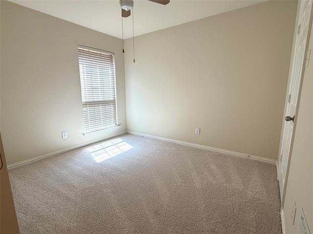 Building Photo - 2619 Cove Dr
