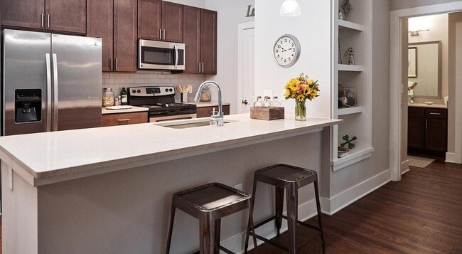 Building Photo - 650 Enterprise Blvd