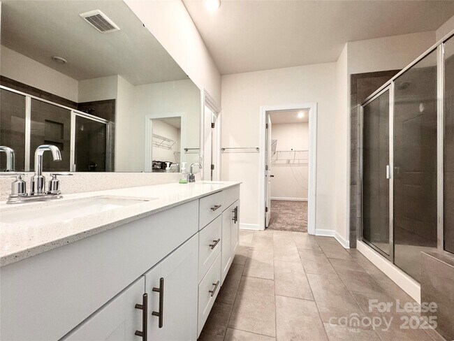Building Photo - 12441 Stoneybrook Pky