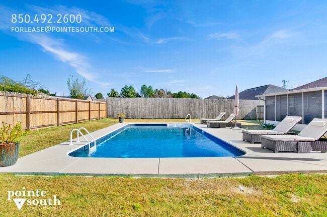 Building Photo - 33633 Field Stone Ln