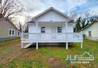 Building Photo - Cute 2 Bed/1 Bath Ranch in Statesville!