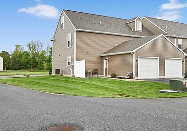 Building Photo - 858 Byler Cir