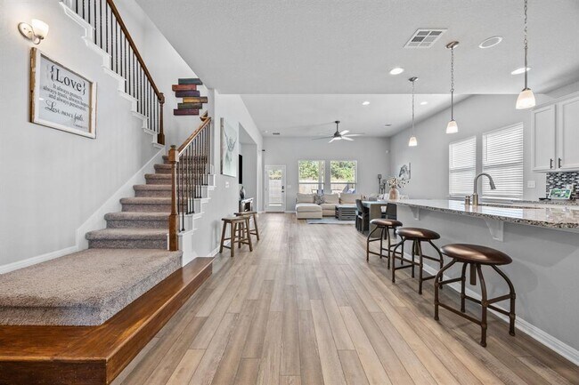 Building Photo - 313 Somerville St