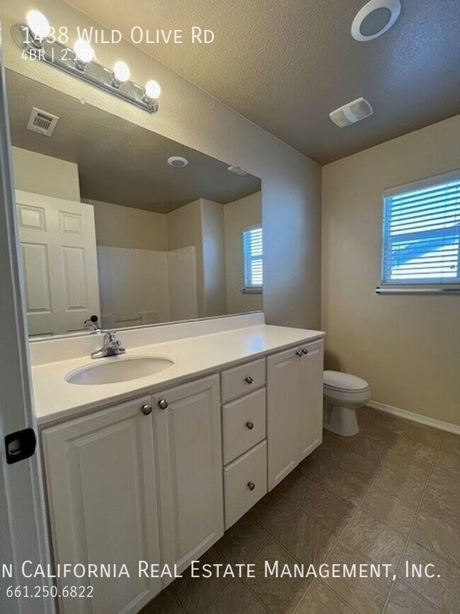 Building Photo - 1438 Wild Olive Rd