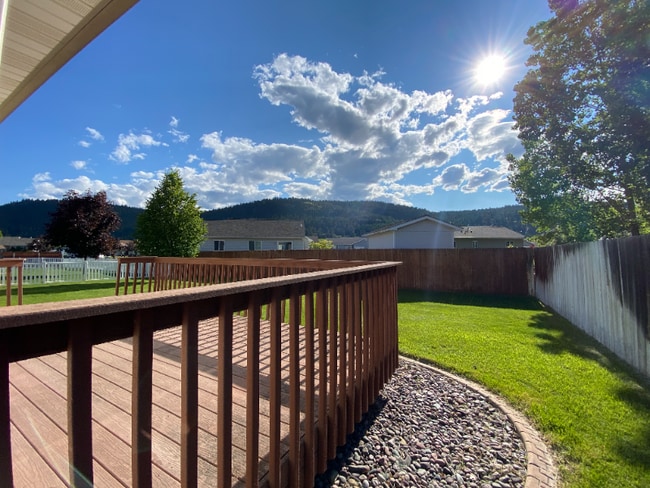 Primary Photo - 2212 Pintail Ct