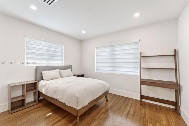 Building Photo - 45 Palermo Ave