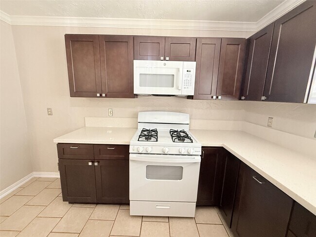 Building Photo - 16103 Camino Del Sol Dr