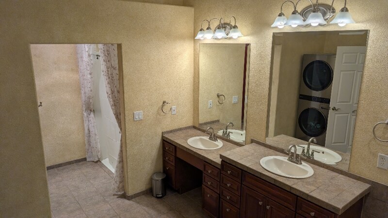 Building Photo - 12630 Thomas Creek Rd