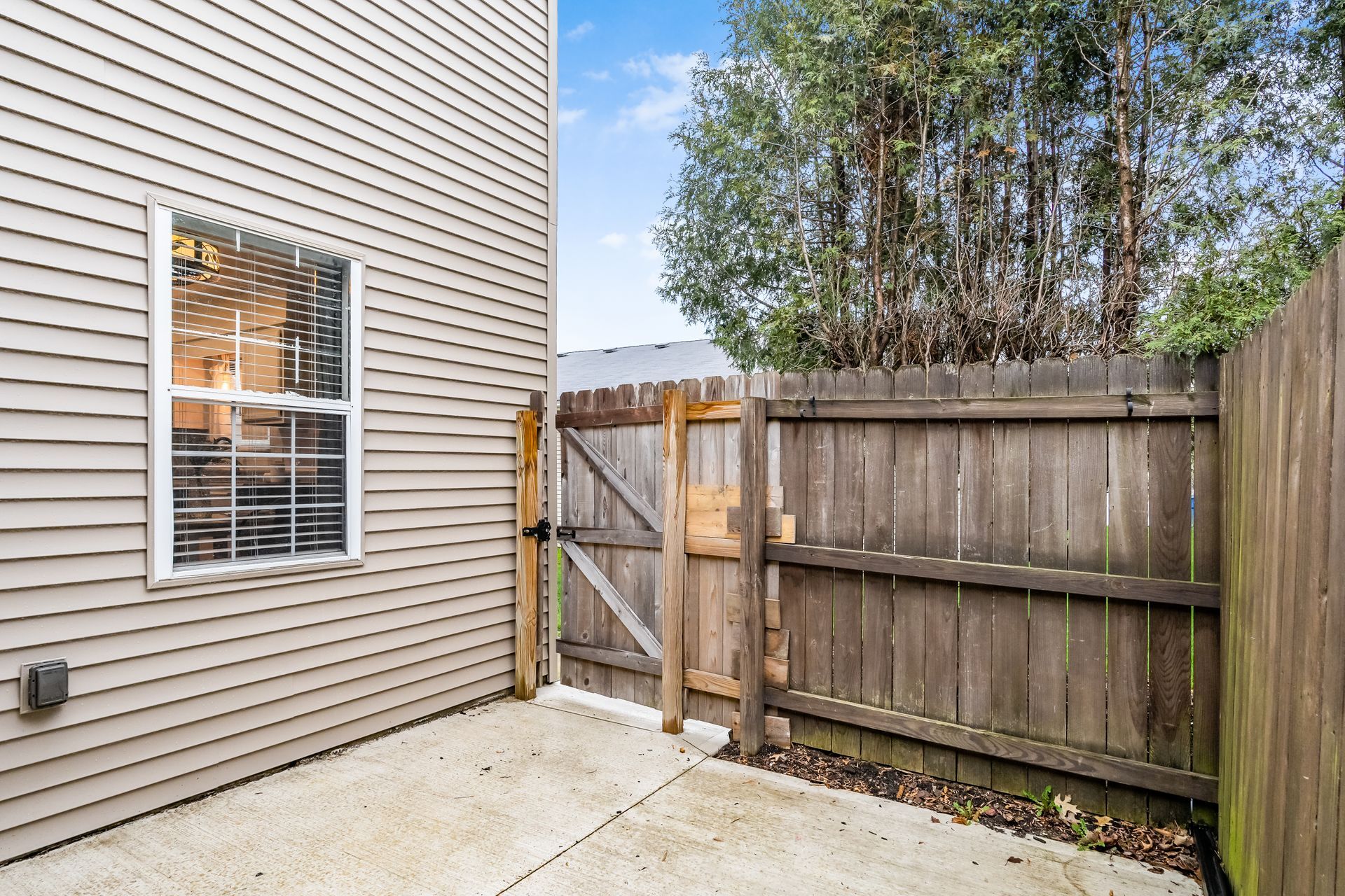 Building Photo - 1202 Worthington Woods Blvd