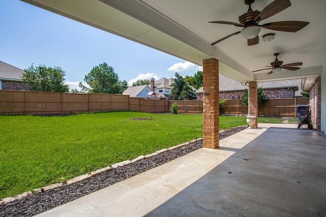 Building Photo - 63 Remington Dr W