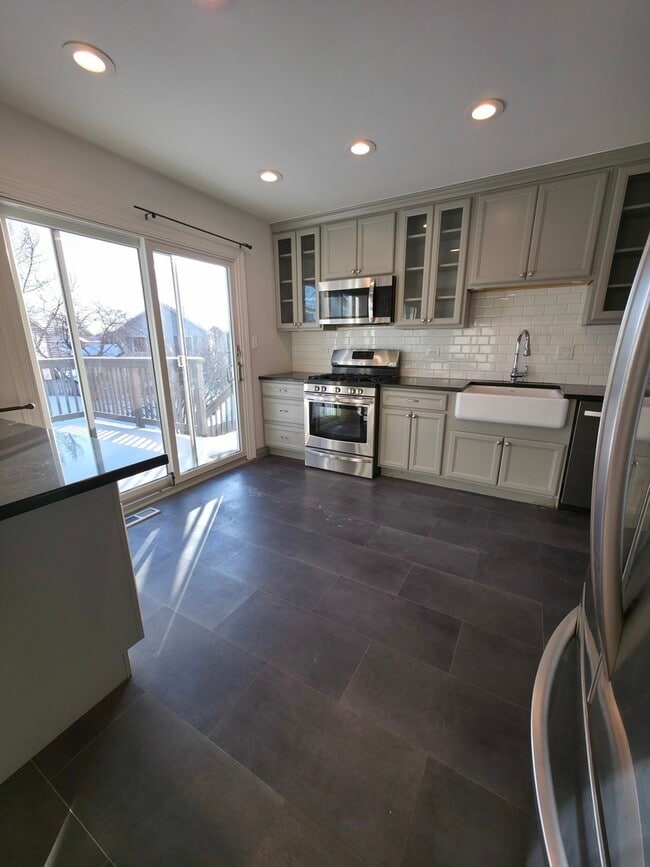 Building Photo - 1195 Old Timber Ct