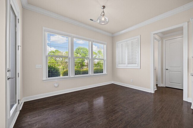 Building Photo - Stunning 4 bedrm, 3.5 Bath home in Chapel Cove of South Charlotte!