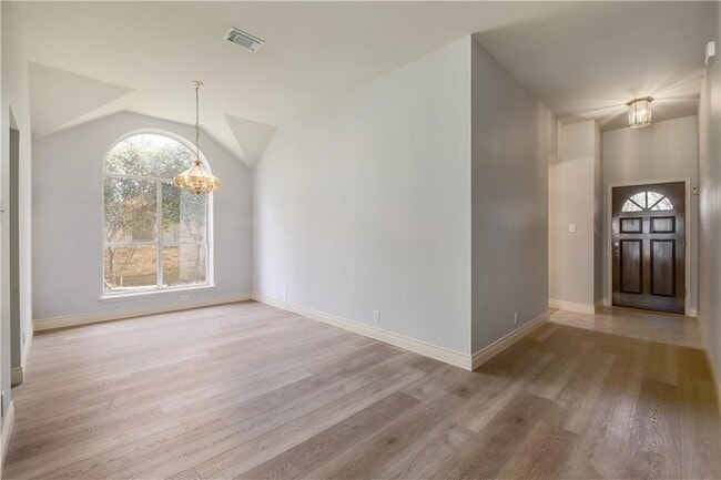 Building Photo - 4510 Abelia Dr