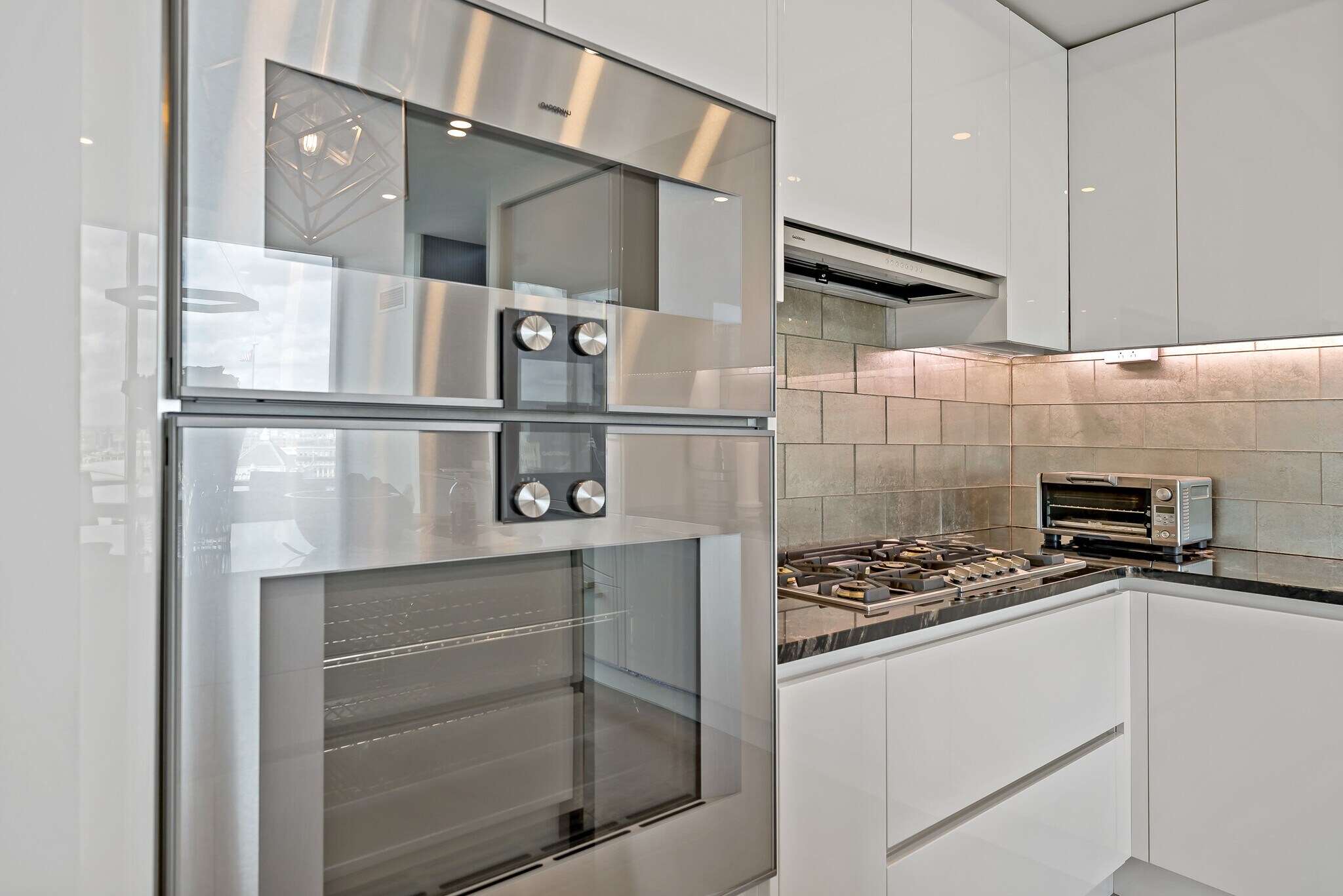 Kitchen - 1414 S Penn Sq