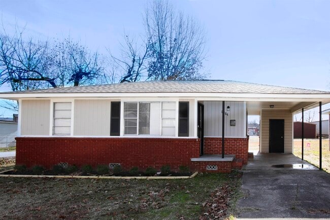 Primary Photo - 4501 W 29th St