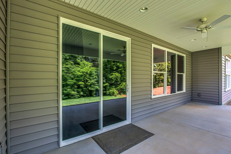 Building Photo - 318 Chatuga Ln
