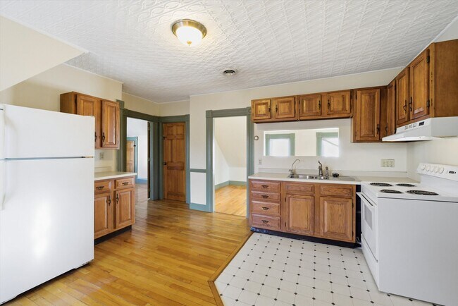 Building Photo - 74 Dartmouth St