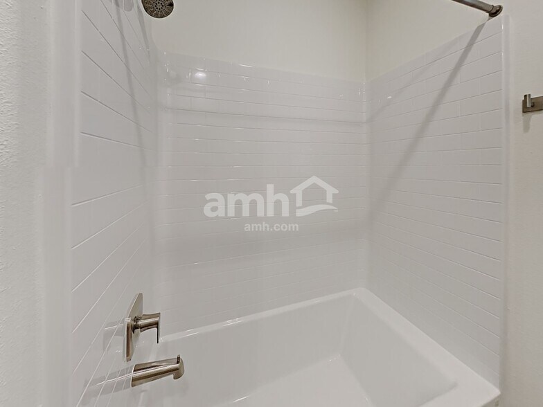 Building Photo - 5615 Lighting Hope Ct