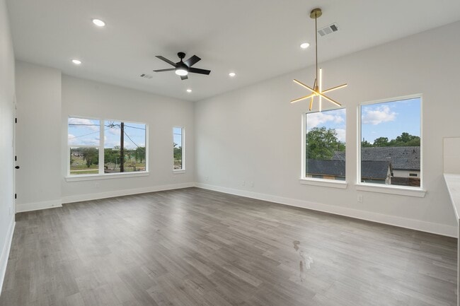 Building Photo - 8114 Double