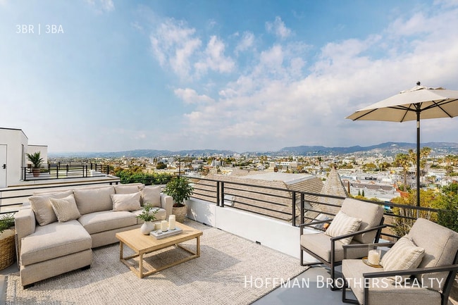 Building Photo - 525 Normandie Ave