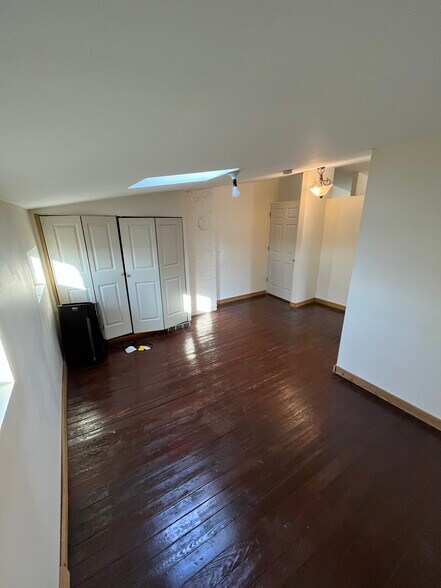 Building Photo - 2177 Sohn St