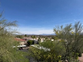 Building Photo - 16724 E Gunsight Dr