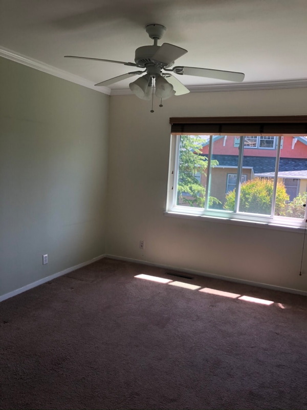 Building Photo - 207 Saranap Ave