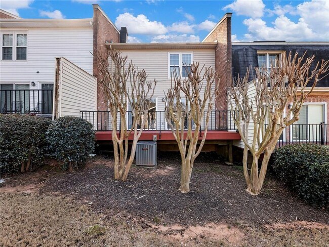 Building Photo - 6500 Gaines Ferry Rd
