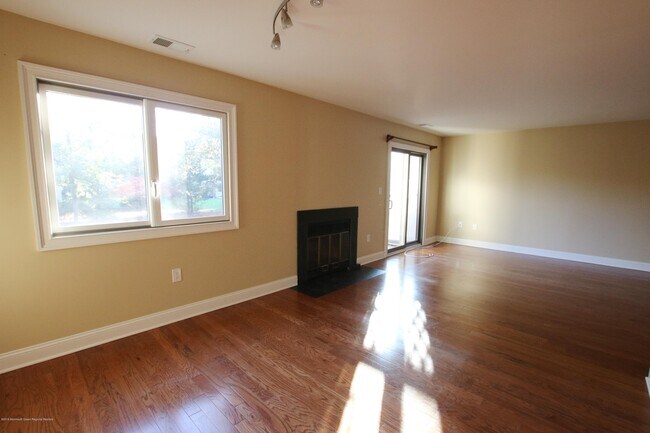 Building Photo - 51 Lenape Trail