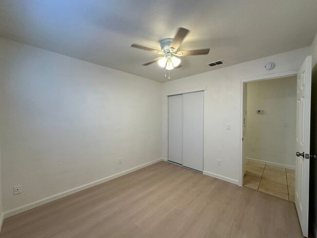 Building Photo - Move In Ready 3 Bedroom!