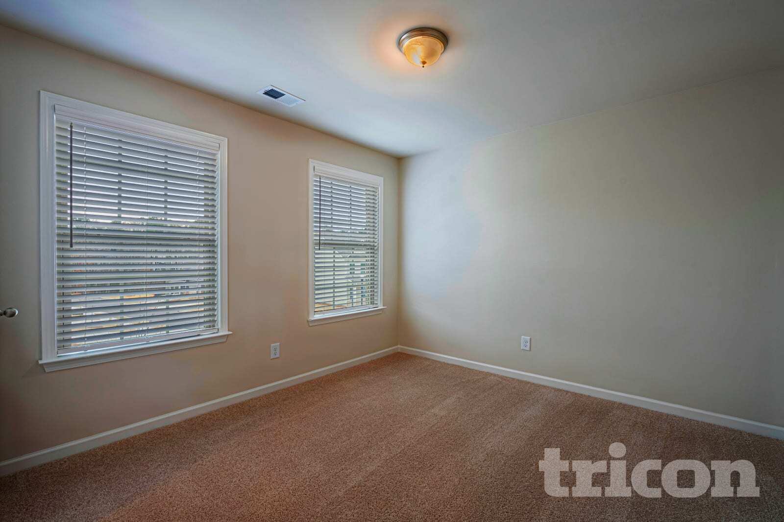 Building Photo - 431 Curlin Ct