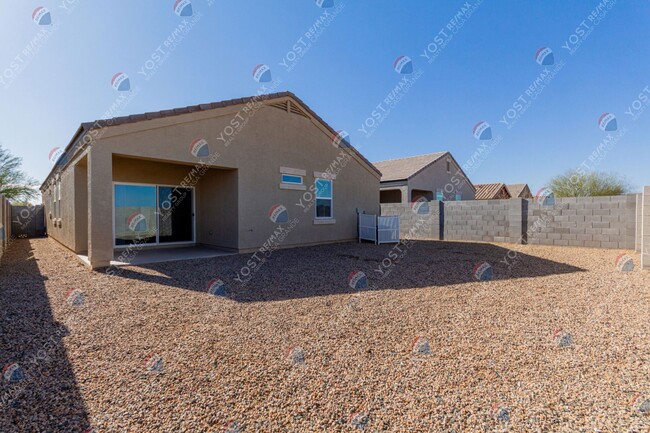 Building Photo - 4 bedroom 2 bath in Maricopa