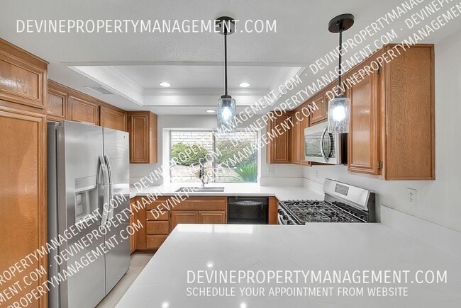 Building Photo - 902 California Privado