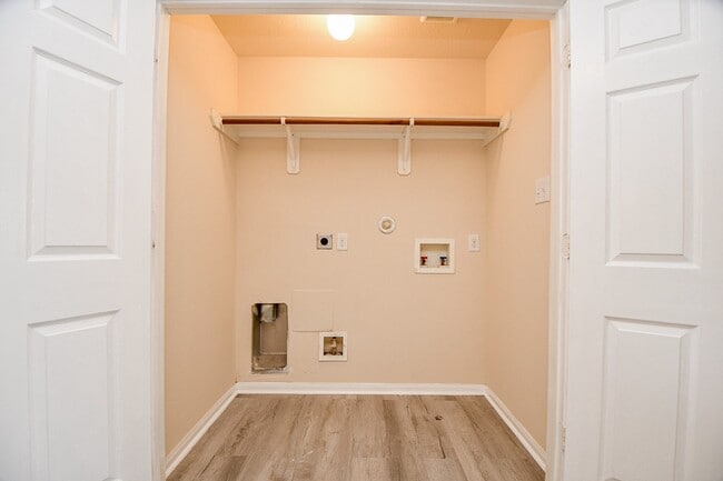 Building Photo - 10439 Lauren Creek Dr
