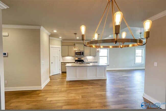 Building Photo - 115 Rio Grande Wy