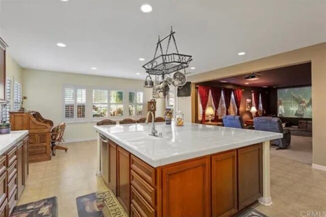Building Photo - 36395 Pistachio Dr