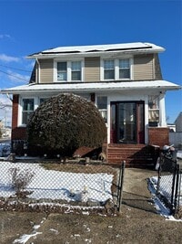 Building Photo - 139 Derby St